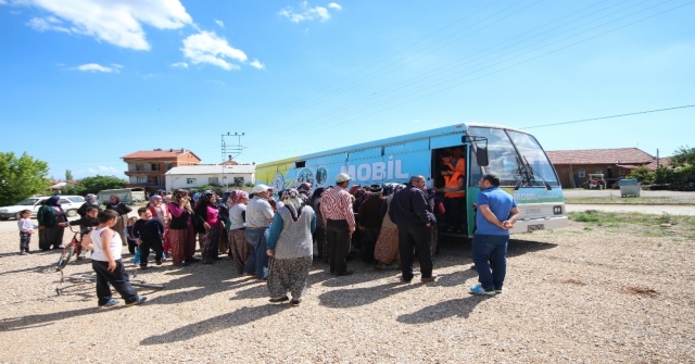 Beyşehirde Mobil Giyim Bankası Bayram Yardımı İçin Yollarda