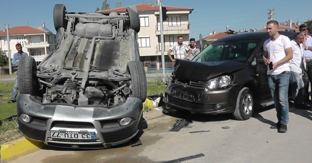 Kuluda Trafik Kazası: 4 Yaralı