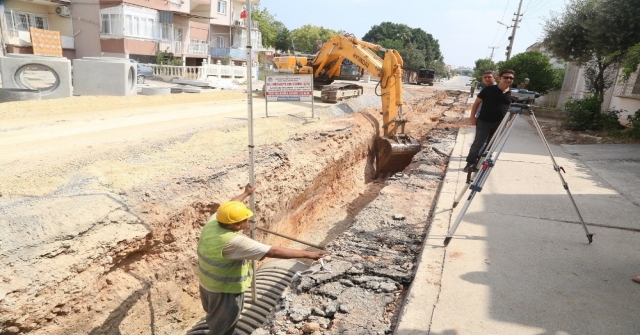 Meski, Tarsusta Yağmur Suyu Hattı Döşeme Çalışmalarına Başladı