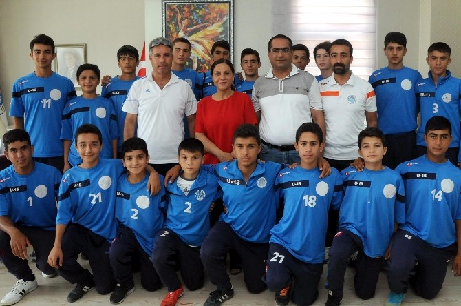 Akdeniz Belediyespor U14 Futbol Takımı 4’lü Finallere Kaldı