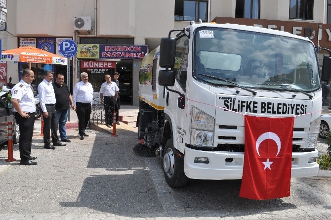 Silifke Belediyesi Temizlik İşleri Filosuna Yeni Araç