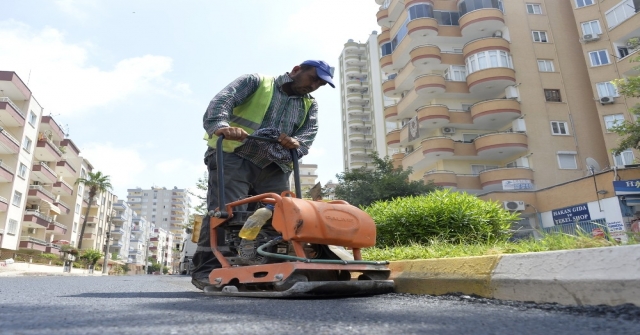 Mersinde Asfaltlama Çalışmaları Sürüyor