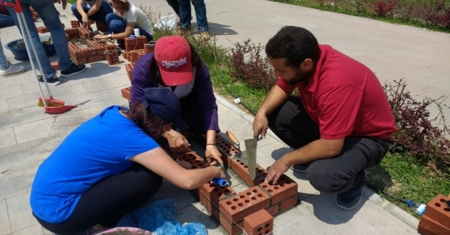 Uygulamalı Eğitimle Öğrenciler Kendilerini Geliştiriyor