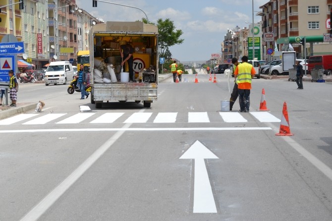 Kulu’da Yol Çizgileri Yenileniyor