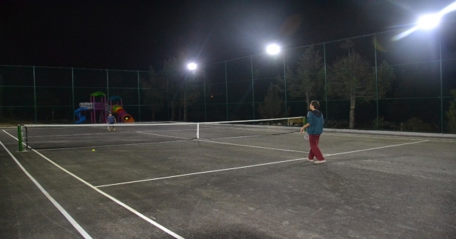 Avgadı Yaylasında Tenis Keyfi