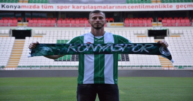 Atiker Konyaspor, Hırvat Stoperle 3 Yıllık Sözleşme İmzaladı