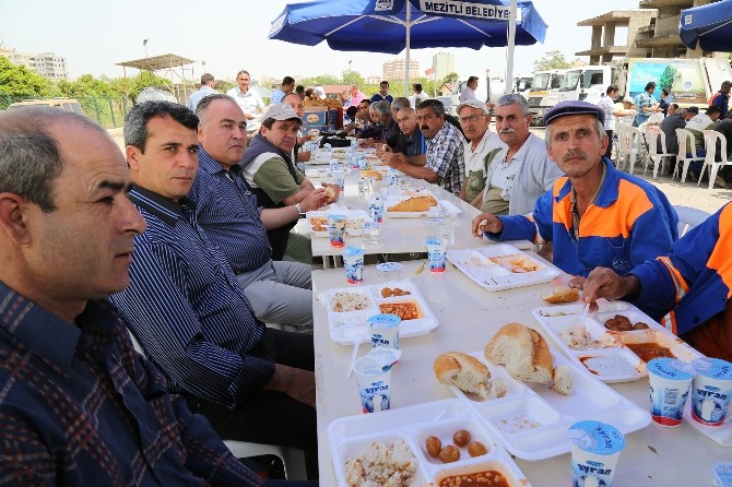 Başkan Tarhan İşçilerle Bir Araya Geldi