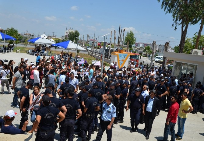 Özgecan Aslan Davasında Sanık Avukatı Protesto Edildi