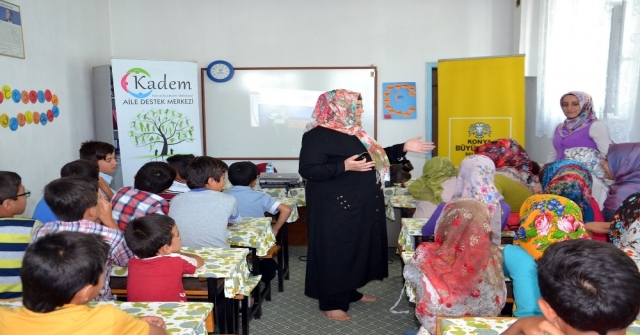 Aile Destek Merkezi Uzmanları Yaz Kuran Kursu Öğrencilerine Eğitim Verdi