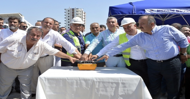 Büyükşehir Belediyesinin Açılışları Erdemli İlçesiyle Devam Etti