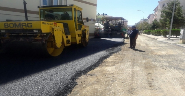 Seydişehir Belediyesinden Merkez Mahallelere Sıcak Asfalt