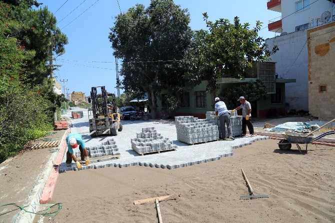 Erdemli’de Parke Yol Çalışmaları Devam Ediyor