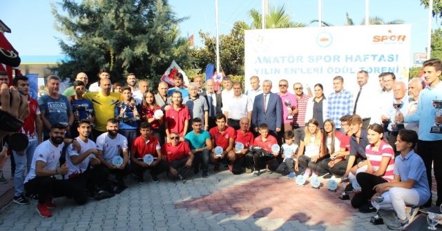 Amatör Sporda Yılın Enleri Ödüllerini Aldı