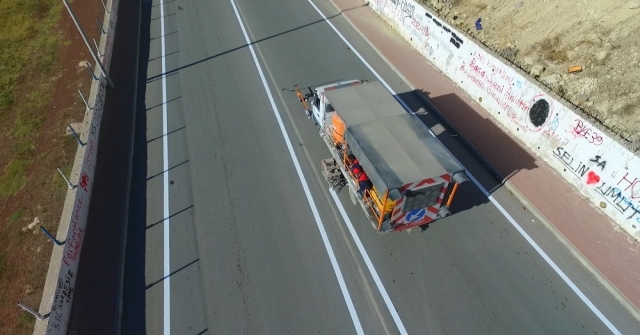 Beyşehirde Asfaltlanan Caddelerde Yol Çizgi Çalışması