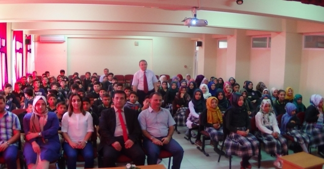 Mersin Emniyetinden Öğrencilere Güvenli Eğitim Semineri