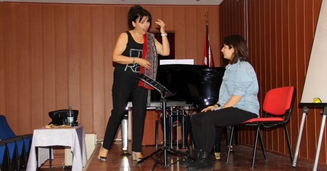 Opera Sanatçısı Annie Vavrille, Meü Öğrencilerine Şan Masterclass Eğitimi Verdi