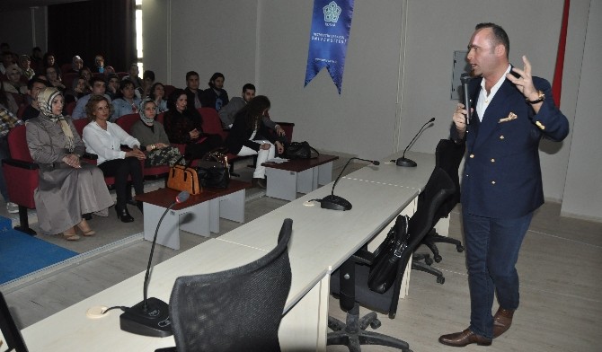 NEÜ’de “Geçmişten Günümüze Canlılığın Tarihi” Konulu Konferans