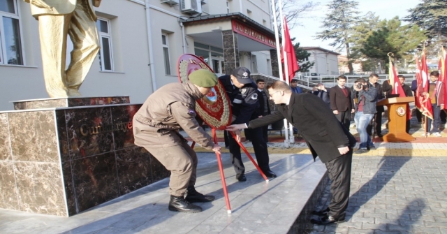 Yunakta Ölümünün 79. Yılında Atatürk Törenle Anıldı