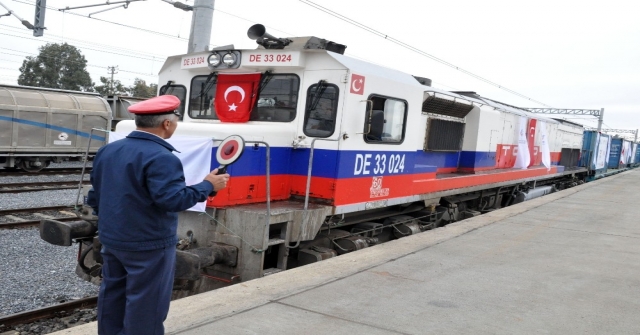 Bakü-Tiflis-Kars Demiryolu Hattında Türkiyeden İlk Tren Yola Çıktı
