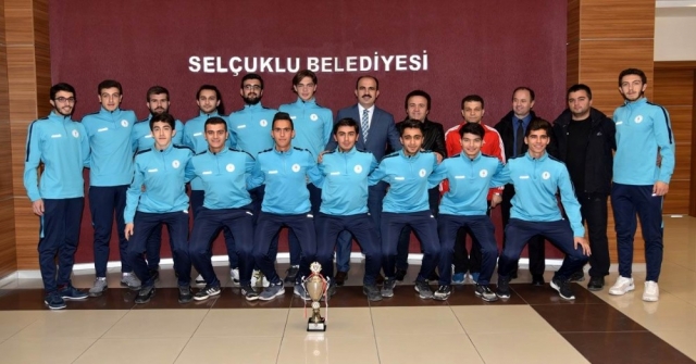 Şampiyon Sporculardan Başkan Altaya Ziyaret