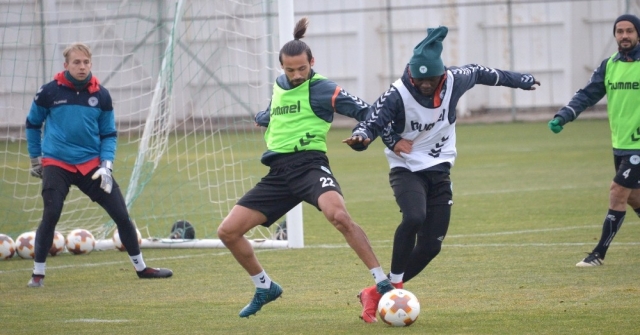 Atiker Konyaspor, Vitoria Guimares Maçının Konyadaki Son Çalışmasını Yaptı