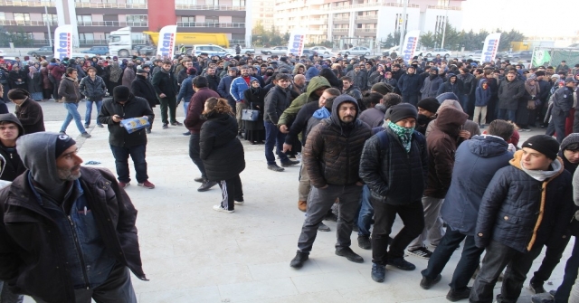 Konyada Teknomarket Açılışında İzdiham