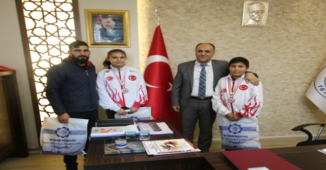 Özaltun, Beyşehirin Şampiyon Milli Sporcularını Ağırladı