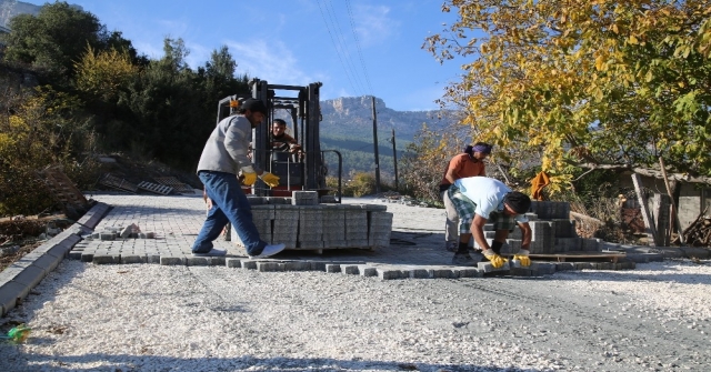 Erdemlide Parke Yol Çalışmaları Sürüyor