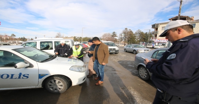 Beyşehirde Emniyet Kemeri Uygulaması