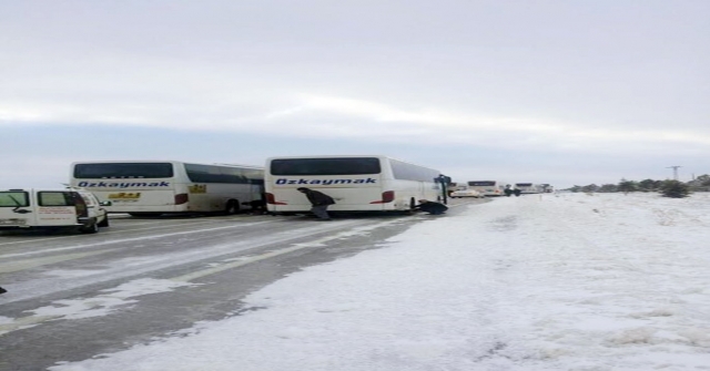 Sertavul Geçidi Kontrollü Olarak Ulaşıma Açıldı