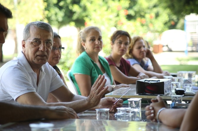 Başkan Tarhan Gönüllülerle Bir Araya Geldi