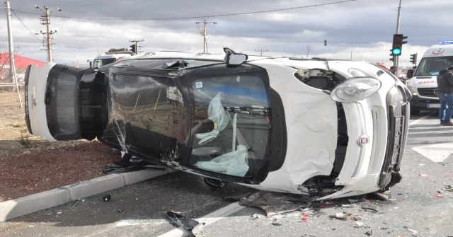 Konyada Trafik Kazası: 4 Yaralı