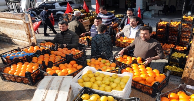 Afrindeki Askere Narenciye Desteği