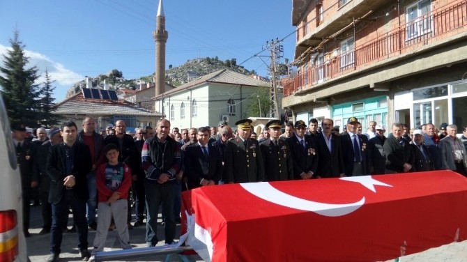 Kore Gazisi Derebucak’ta Son Yolculuğuna Uğurlandı