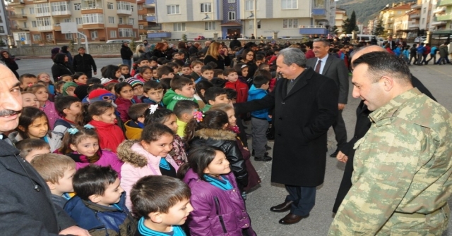 Akşehirde İkinci Yarıyıl Öğretim Dönemi Törenle Başladı