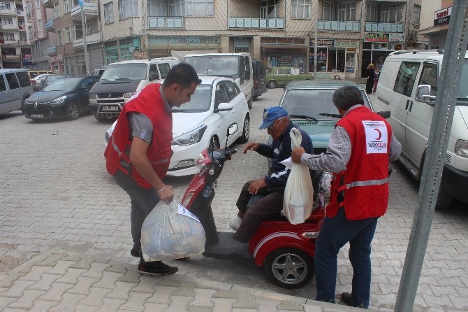 Beyşehir’de Kızılay’dan Ramazanda İhtiyaç Sahiplerine Yardım Eli