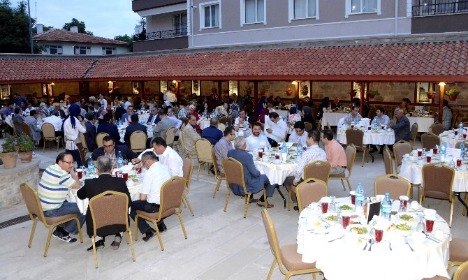 Başkan Toru’dan Teşkilat Mensuplarına İftar