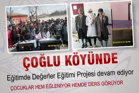 Çocuklar hem eğleniyor hemde ders görüyor.