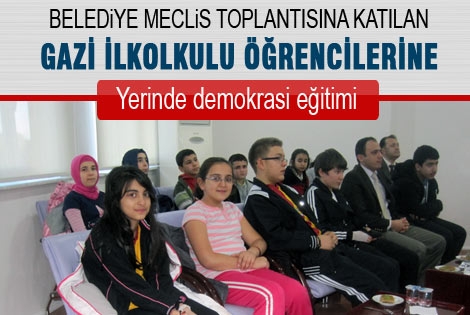 Gazi ilkolkulu öğrencilerine yerinde demokrasi eğitimi