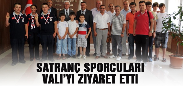 Satranç Sporcuları İle İzcilerden Vali Koca’ya Ziyaret