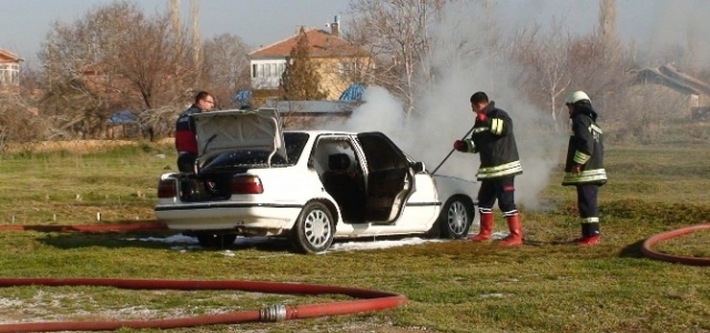 Park Halindeki Otomobil Yandı