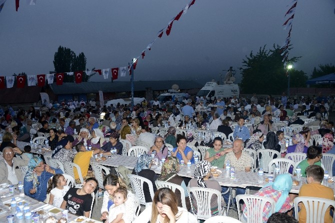 Başkan Kocamaz, Çamlıyayla Halkı İle İftarda Buluştu