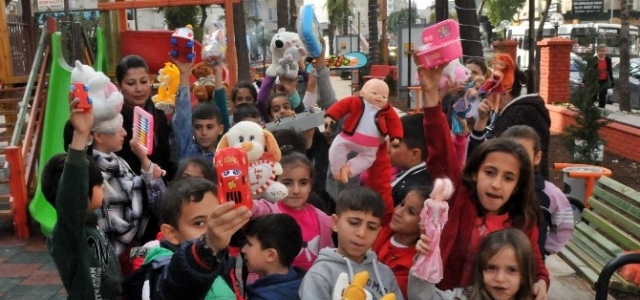 Özgür Çocuk Parkı’nda ’Gel, Al, Oyna’ Etkinliği