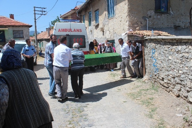 Belediye Çalışan Av Tüfeğiyle Vurulmuş Halde Bulundu