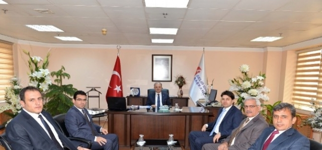 Vali Çakacak’tan Vergi Dairesi Başkanlığı’na Ziyaret