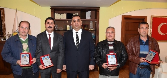 Başkan Can’dan Emekli Personellere Plaket