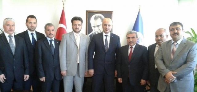 Diyanet-sen, Rektör Çamsarı’dan İlahiyat Fakültesi İstedi