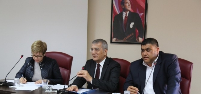 Mezitli’de ’Mor Bayrak’ Uygulaması