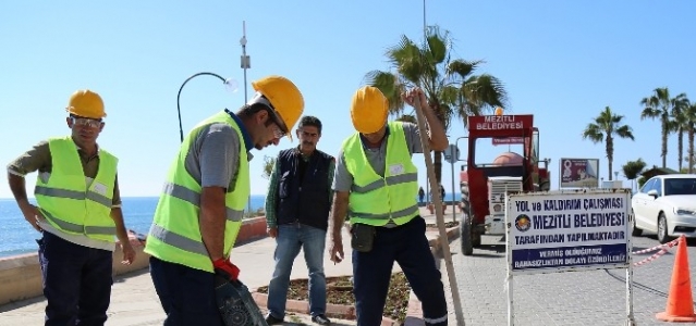 Mezitli’de Engelsiz Kaldırım Çalışması