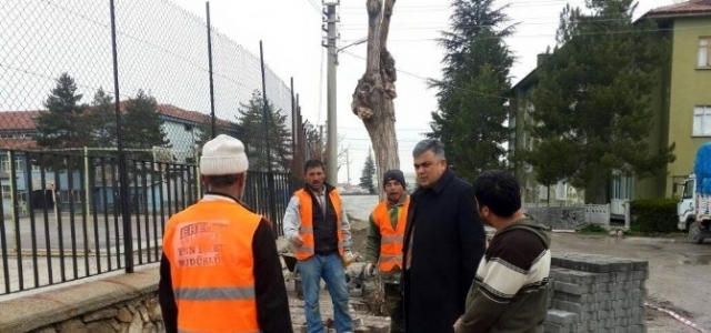 Kaldırımı Olmayan Cadde Ve Sokaklar Kaldırıma Kavuşuyor